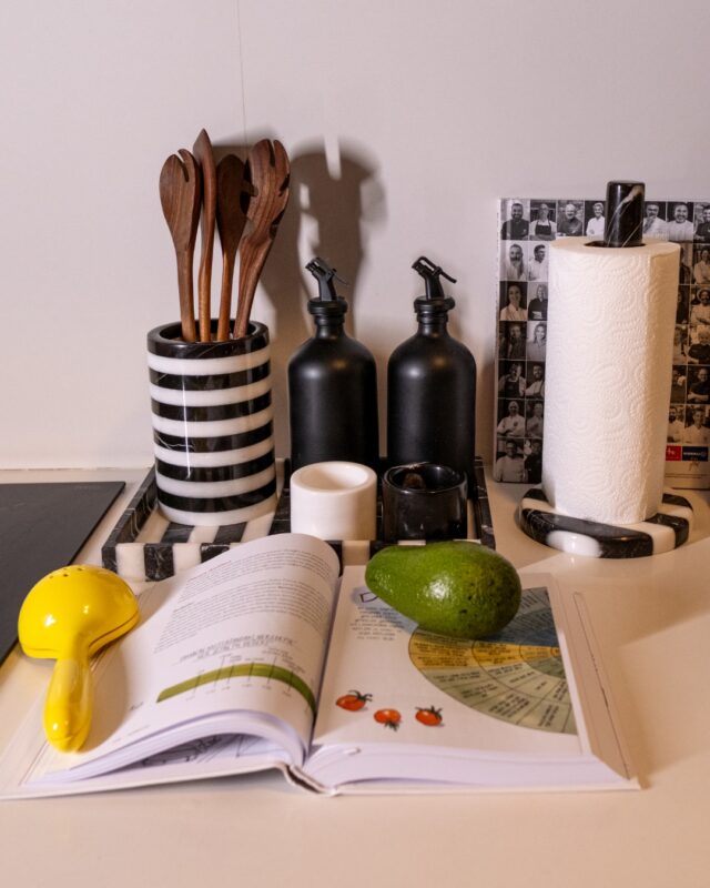 Dekoratif siyah beyaz çizgili mermer mutfak dekorasyon ürünleri