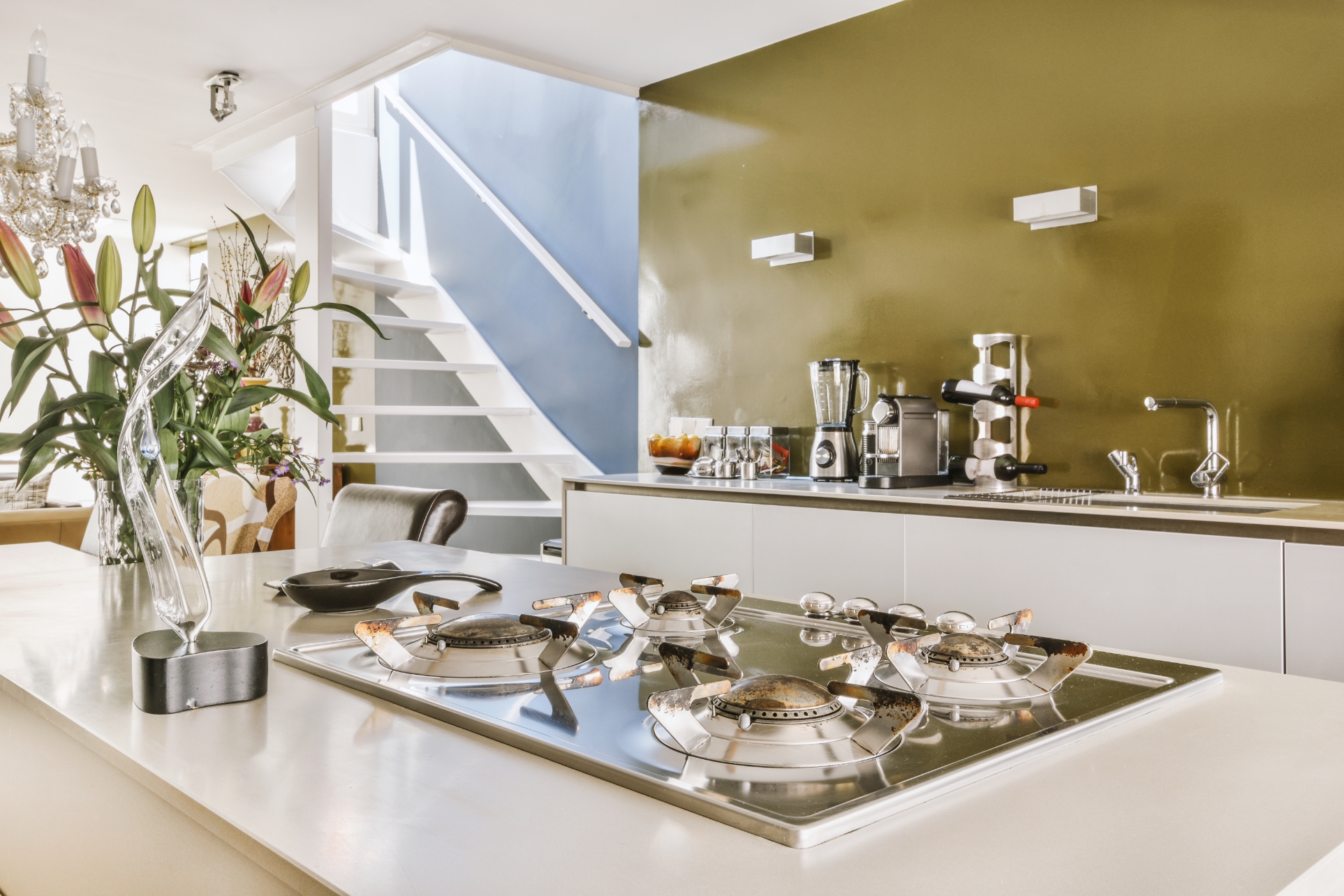 modern ve minmal bir mutfak dekorasyonu