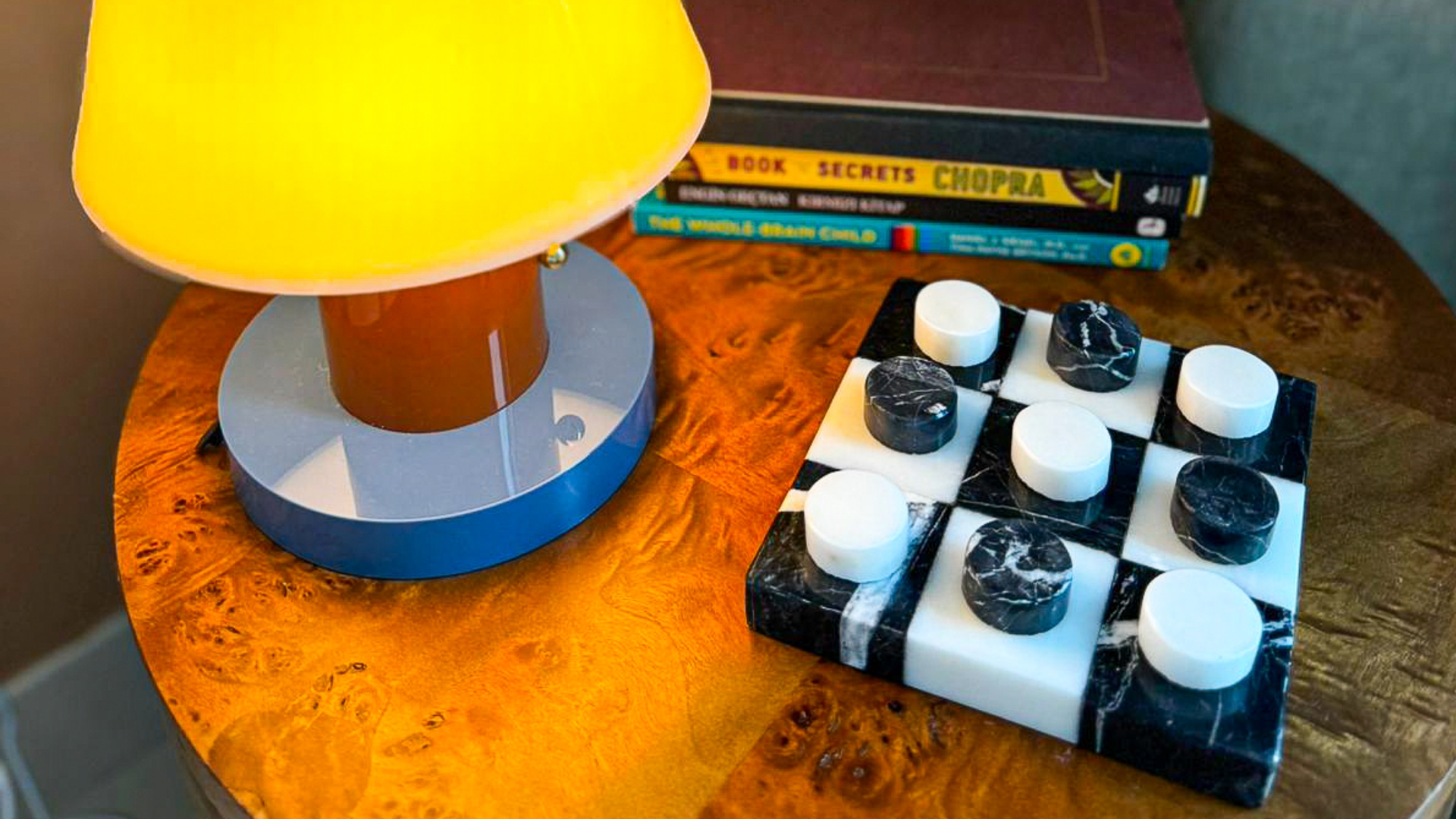 ofis tasarımına uygun mermer tic tac toe